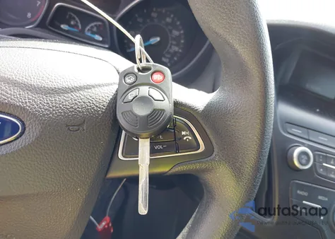 2018 Ford Focus Se z USA, uszkodzony, nr VIN 1FADP3FE0JL216311